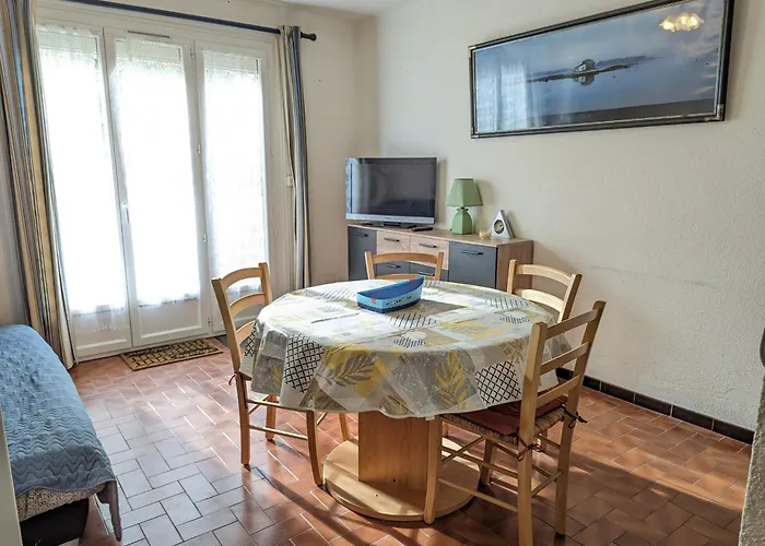 T2 Proche A Port-la-nouvelle, Terrasse Et Parking Inclus - Fr-1-797-29 Apartment *