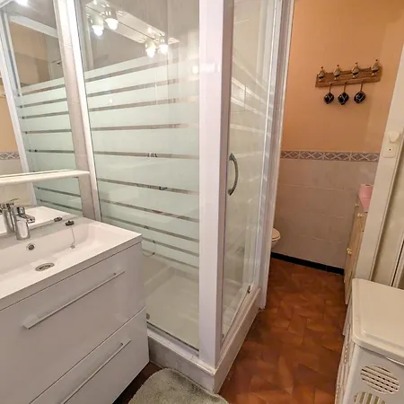 Apartment T2 Proche A Port-la-nouvelle, Terrasse Et Parking Inclus - Fr-1-797-29 Port-la-Nouvelle